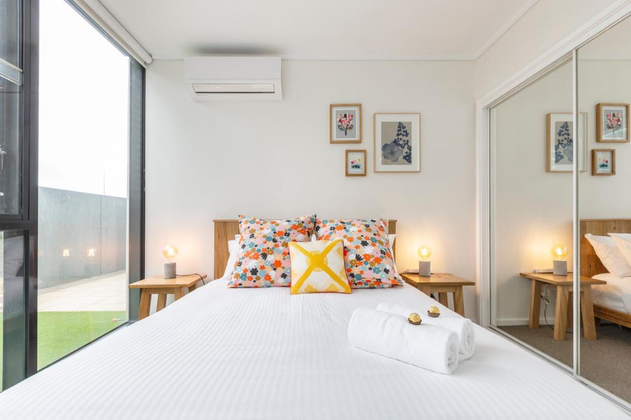 ☆Of Southbank☆Light Filled Apartment☆Huge Private Terrace With City Views☆Parking☆Pool☆Gym☆Wifi Melbourne Eksteriør bilde