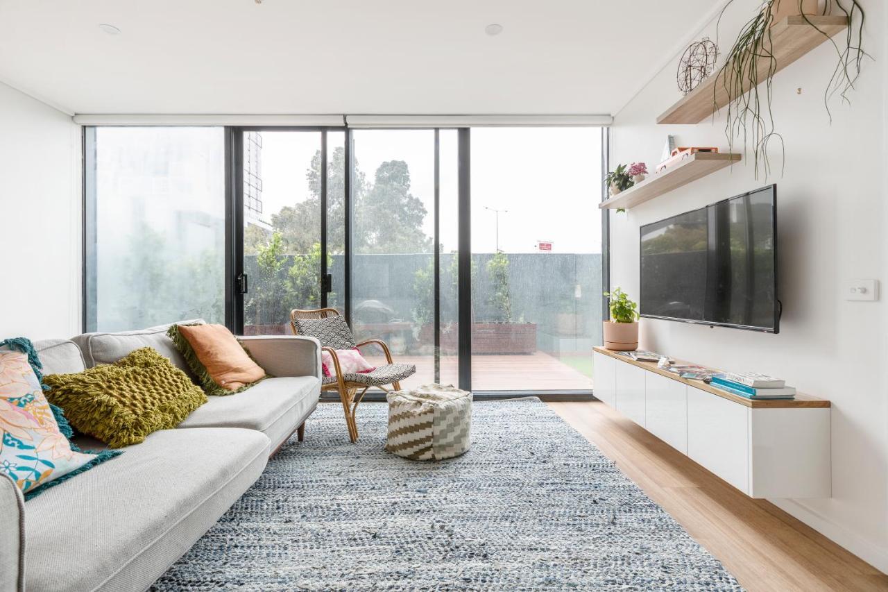 ☆Of Southbank☆Light Filled Apartment☆Huge Private Terrace With City Views☆Parking☆Pool☆Gym☆Wifi Melbourne Eksteriør bilde